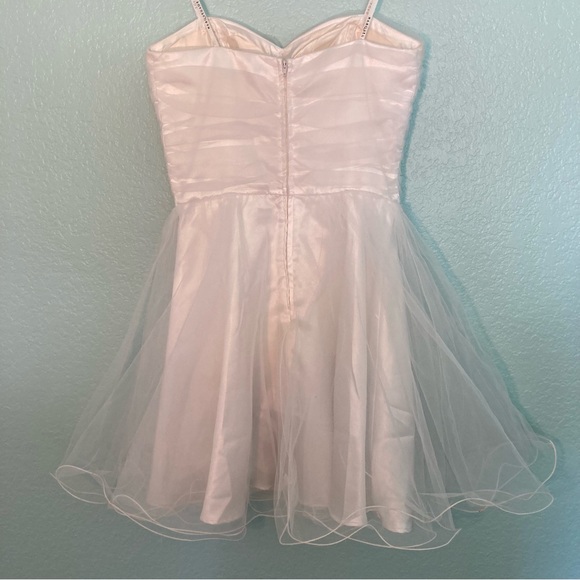 Masquerade White Tulle Strapless Skater Prom Homecoming Dress Size 7 / 8 - Picture 2 of 9